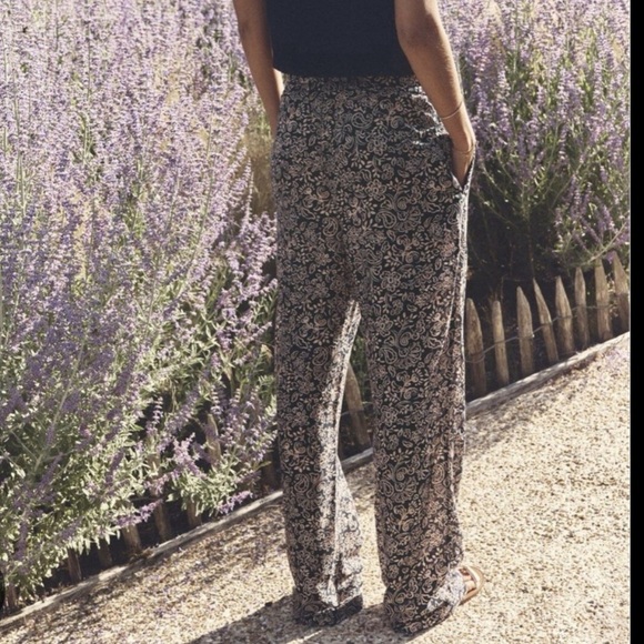 ZARA Women’s Printed Floral Pants Lightweight Relaxed Boho Vacation Small EUC - Picture 3 of 9